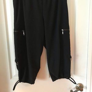 Zenergy by Chico's capris, sz 2, black